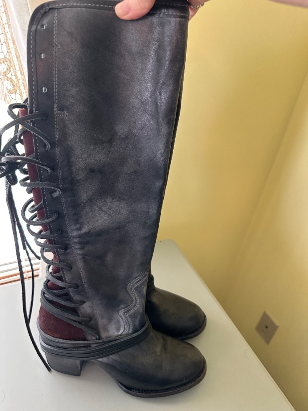 NEW - Freebird Coal Lace Up Knee boots, Size 8, Black - Picture 4 of 8